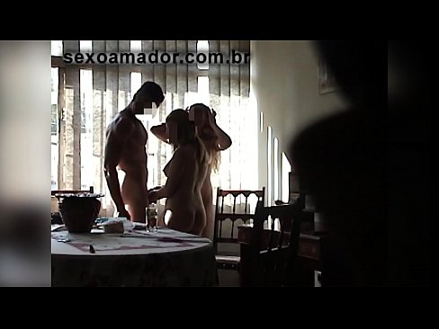 ❤️ Seksikaverit kutsuvat jättimiehen ja kolmen kimppakivaa hänen kanssaan Seksivideo at us fi.port-amurasso.ru ️❤