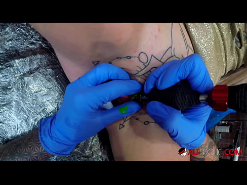 ❤️ Äärimmäisen tatuoitu hottie Sully Savage sai tatuoinnin klitorikseen Seksivideo at us fi.port-amurasso.ru ️❤